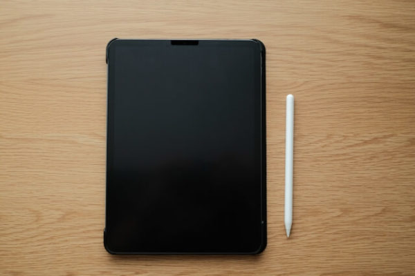 2020年新型iPad Pro・トラックパット付きキーボードは買いなのか？